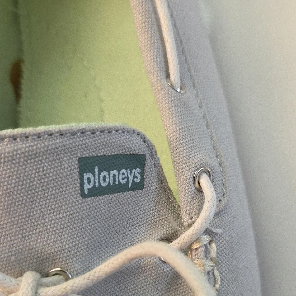 Women's Light Gray‎ Slip-On Loafers with Bow - Picture 2 of 5
